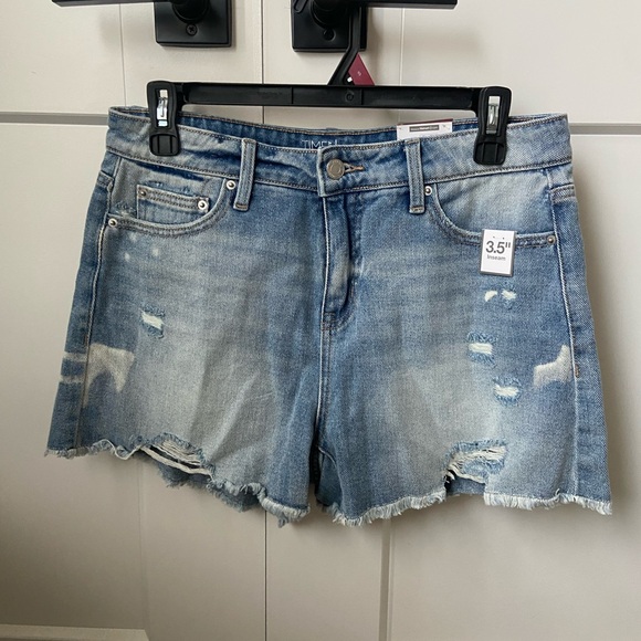 High Rise Denim Shorts - Picture 3 of 3